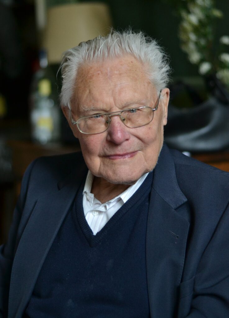 Apn, CC BY-SA 4.0 <https://creativecommons.org/licenses/by-sa/4.0>, via Wikimedia Commons